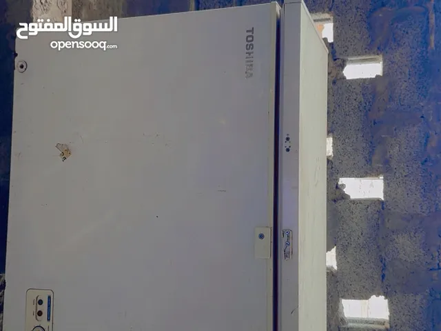 ثلاجه فريزر نظيفه و و بارده
