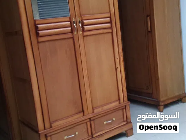 خزانة ملابس من الورشة