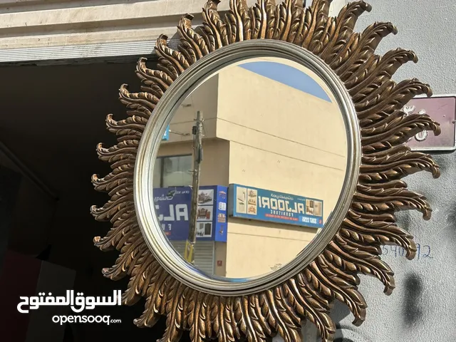 ADORE MIRROR GENERAL COLOR AND BEVE D34 3/4x2 IN VERY GOOD CONDITION مرآه باللون العام بحاله ممتازه