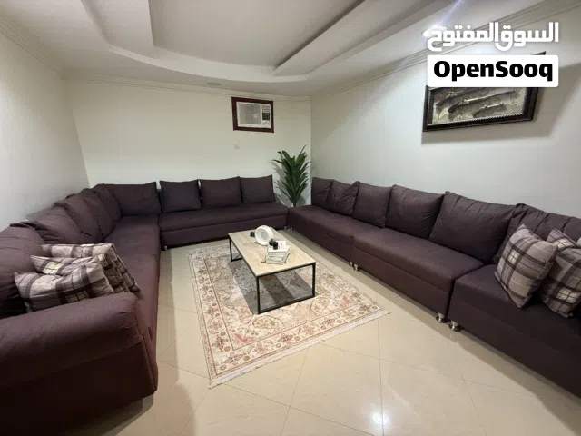 كنب بني استخدام خفيف
