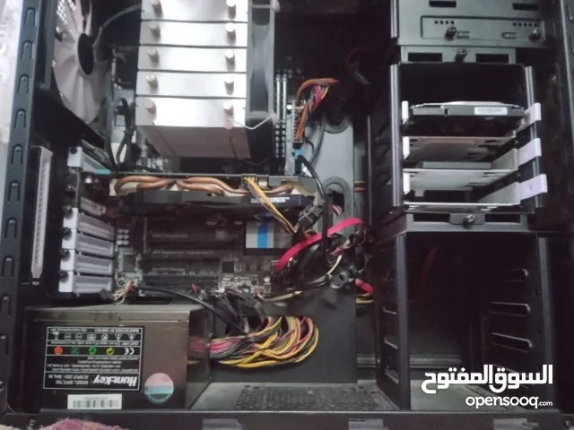 كمبيوتر للبيع