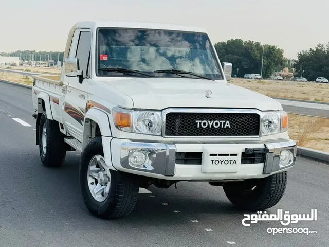 Used Toyota Land Cruiser in Sharjah
