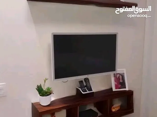 رف التلفاز الرائع المصنوع من أجود أنواع الخشب mdf أصلي تمكنكم من تخزين الكتب الصور..