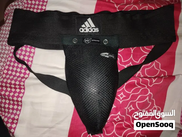 واقي محاشم اديداس