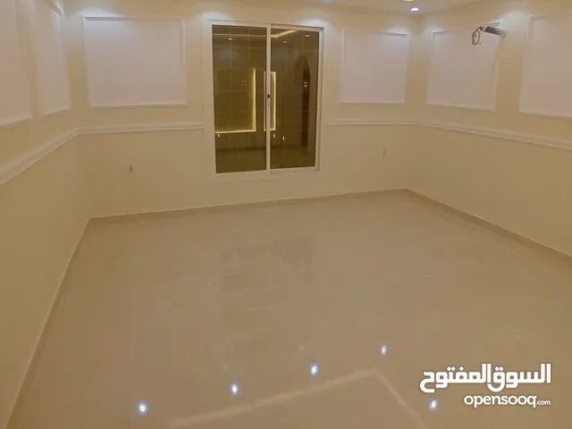 200 m2 5 Bedrooms Apartments for Rent in Jeddah Al Marikh