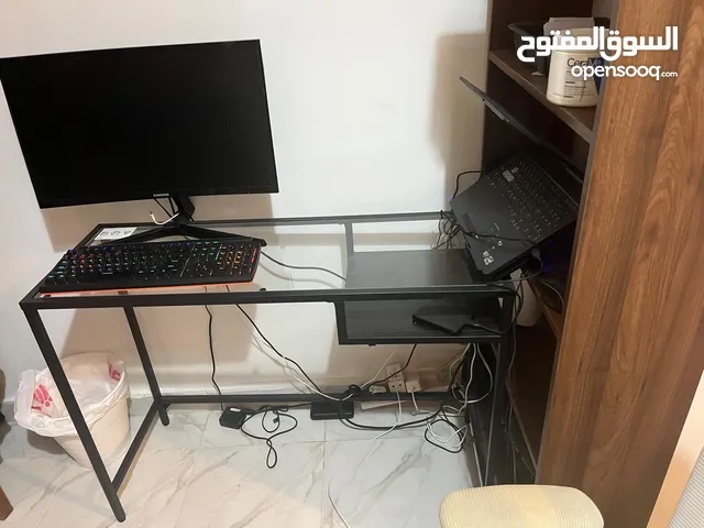 23" Samsung monitors for sale  in Hawally