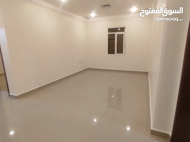 200 m2 3 Bedrooms Apartments for Rent in Al Ahmadi Mangaf