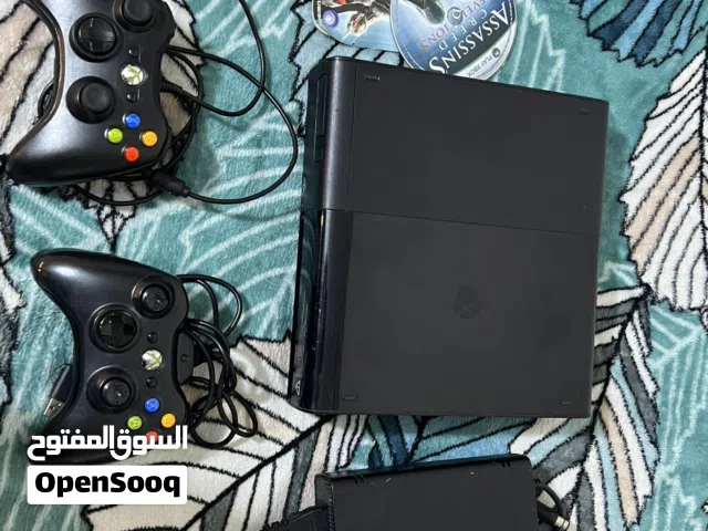 Xbox 360 نسخة البرو اعلى فئه بل 360 كامل مكمل مع كل الملحقات نضافه فول