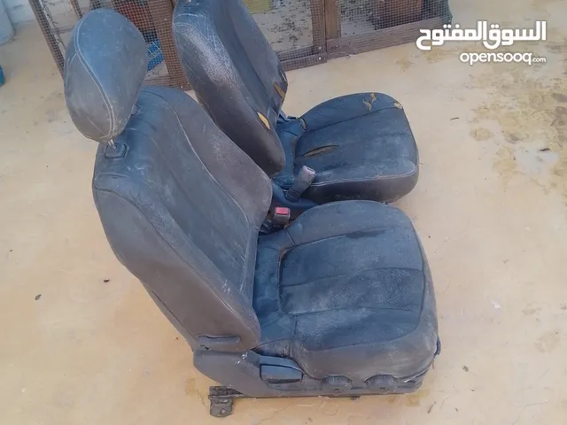 كراسي xd امامي للبيع مشغل ما همه بصوره  بحاجت تنضيف فقط