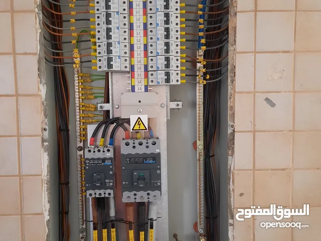 كهربائي سيلسيون شغل مخططات هندسيه ومنازل