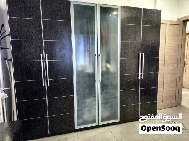 غرفة نوم بدون سرير (كبت/تسريحة/كومدينة)