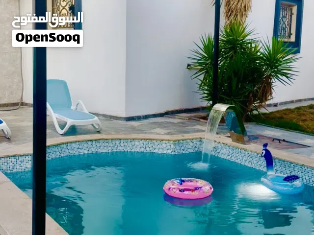 2 Bedrooms Chalet for Rent in Tripoli Ain Zara