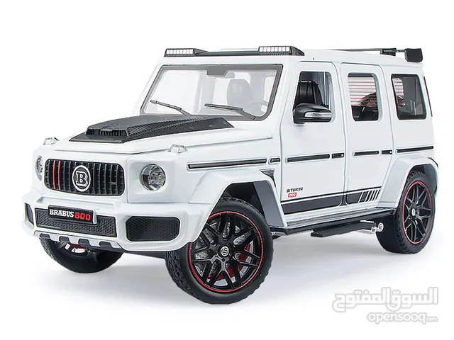 سيارة صغيرة من نوع brabus 800 طبق الأصل . مصنعة من الألمنيوم.