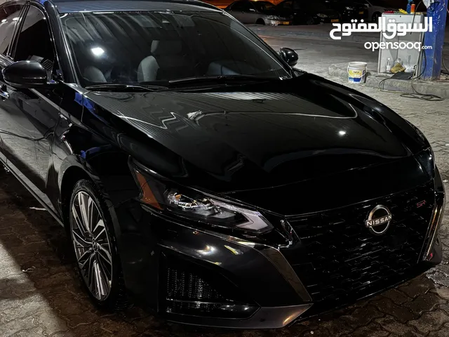 Used Nissan Altima in Dhofar