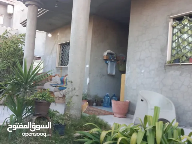 190 m2 2 Bedrooms Townhouse for Rent in Tripoli Al-Serraj