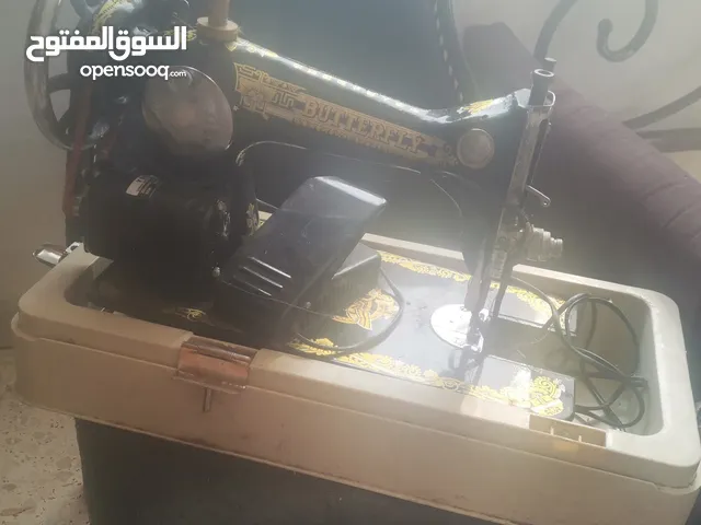 ماكينة خياطة