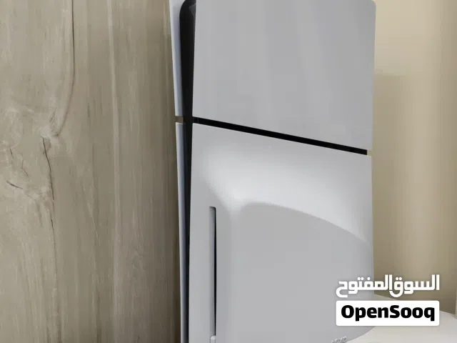للبيع او للبدل ب بي سي. بلاستيشن5 السليم نسخة السيدي مع شريطين وحساب وشنطه وسماعه بسعر 200ريال قوي