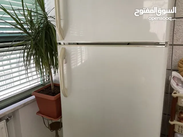 ثلاجة G Hans