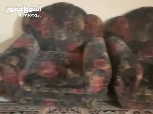 طقم كنب مستعمل 3+2+1+1 للبيع - طقم طاولة للبيع