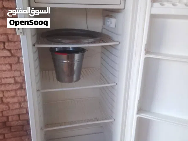 تلاجه كولدير 14 قدم بوضه الشركه نضيفه شغاله فل  المكان الدروشاب شمال محطة 5 شارع الركشات