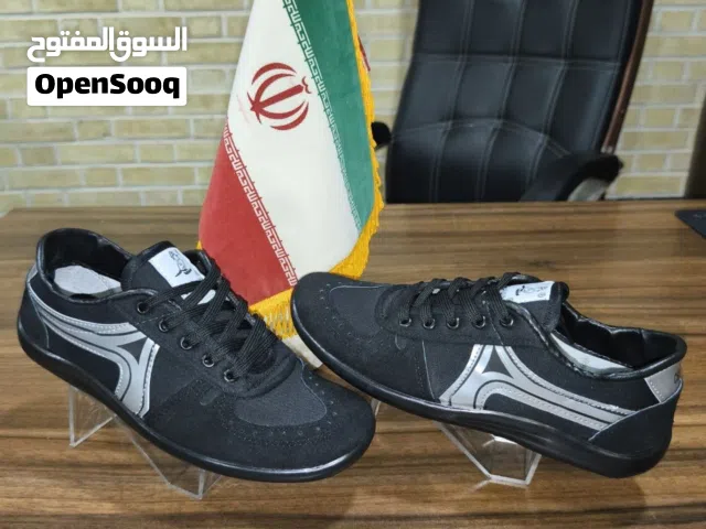 أحذية عمل بالجملة مصنوعة في إيران