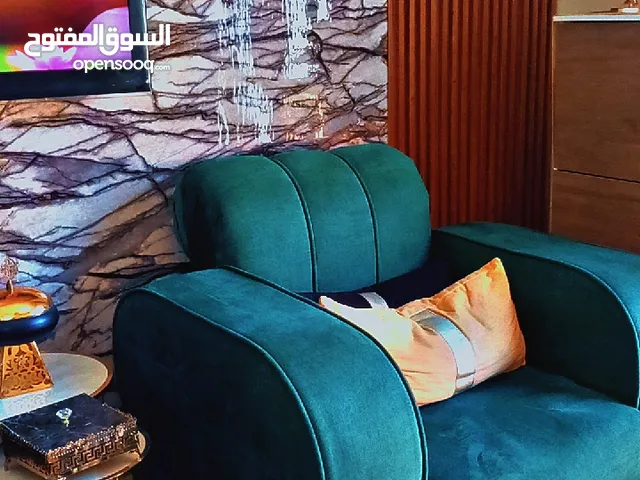 طقم كنب جديد بحالة الوكالة