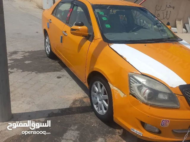 سلام عليكم جيلي موبل موديل 13 سيارة حلوة يحتاج ترتيب قليل هيئه مسدده لحد 22 رعيهة طالب تحويل