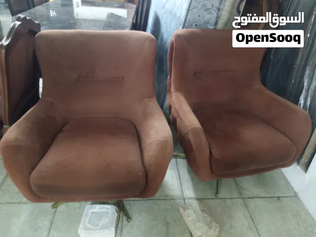 كرسي عدد2 مدخل لونه بني