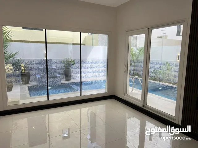 440 m2 5 Bedrooms Villa for Sale in Muscat Al Khoud