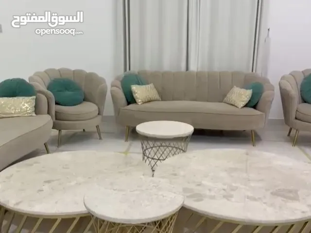 طقم كراسي مستعمل ( في بيت إماراتي )