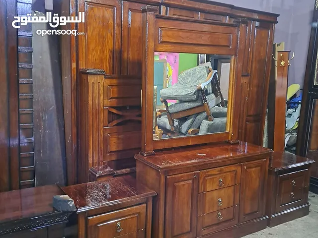 غرفة نوم مستعملة للبيع