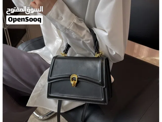 جنطة نسائية جلد متوفرة بلونين