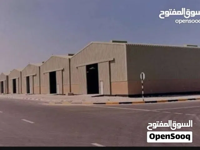 ارض صناعي م 44000 الف في الرسيل على الشارع العام