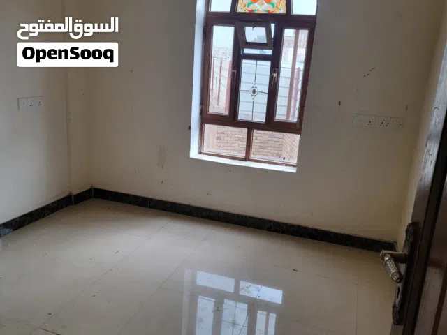 شقه لوكس 3 غرف وحمام صرف كليه المجتمع