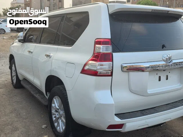 تايوتا برادو 2016 Vxr ماشه 105 مقاعد كهرباء ضهرية كهرباء عربيه نضيفة فطيم