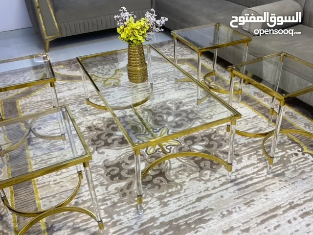 طاولات خدمه