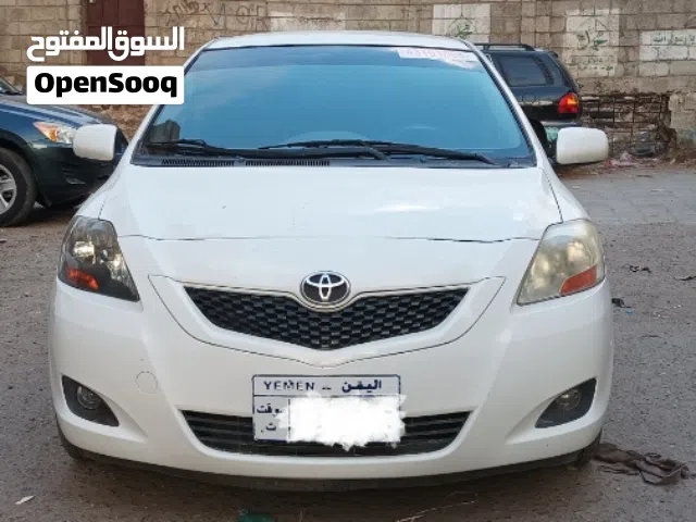 2011 تويوتا يارس Y