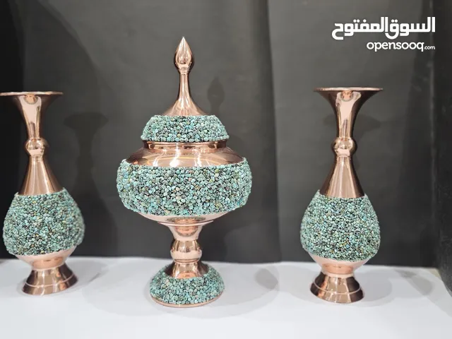 طقم شوكولاتة ومزهريتين فيروزيتين الفيروز على النحاس
