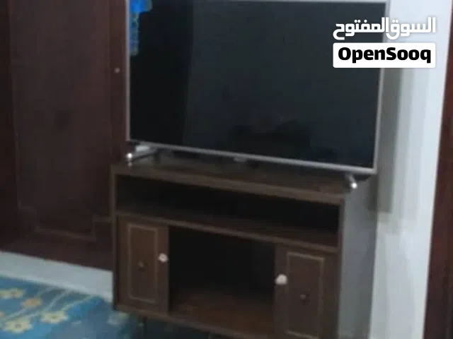 طاولة تلفزيون