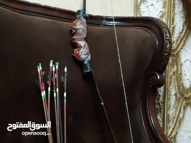 قوس و سهام تعليقة او استخدام