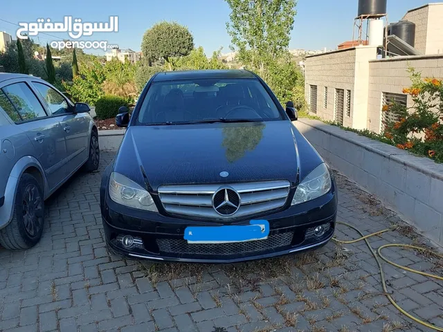 مرسيدس 2010 للبيع