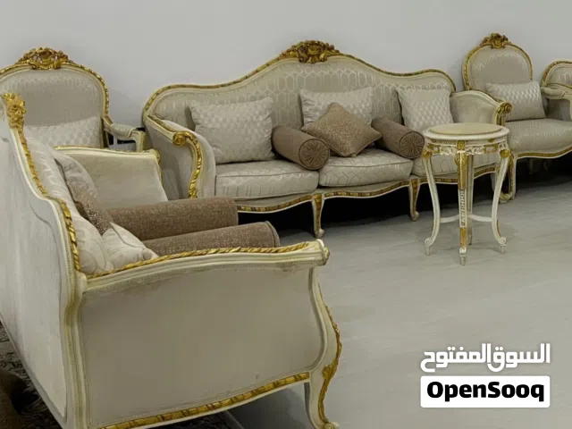 طقم كنب كلاسيكي مصري فاخر خشب زان نظيف مع الطاولات يكفي 17 شخص 4000 درهم