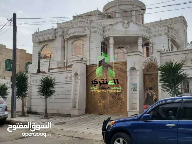 أفخم قصر Vip لهذا العام فيلا ثلاثة دور وبدروم وملحق وطيرمانة مع المسبح