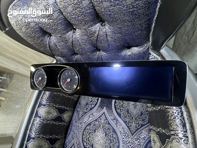 شاشه مرسيدس الحجم الكبير w213  E300 ام كار بلي وشرط اصليه وشغاله