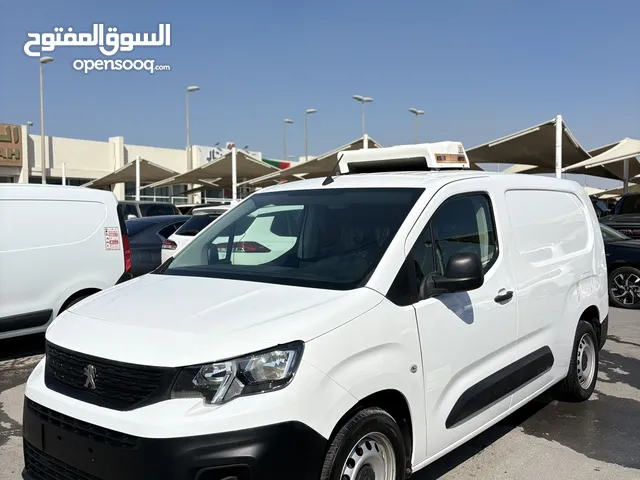 Peugeot Partner Refrigerated Van, GCC specs, model 2020