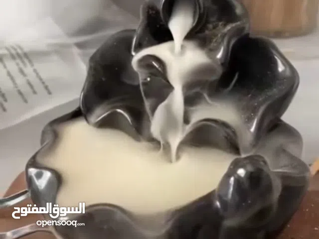 مبخرة شلال تستخدم لحرق البخور المخروطي (Backflow) لإظهار تأثير الشلال الدخاني.