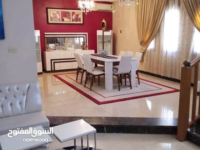 430 m2 5 Bedrooms Townhouse for Sale in Tripoli Tajura