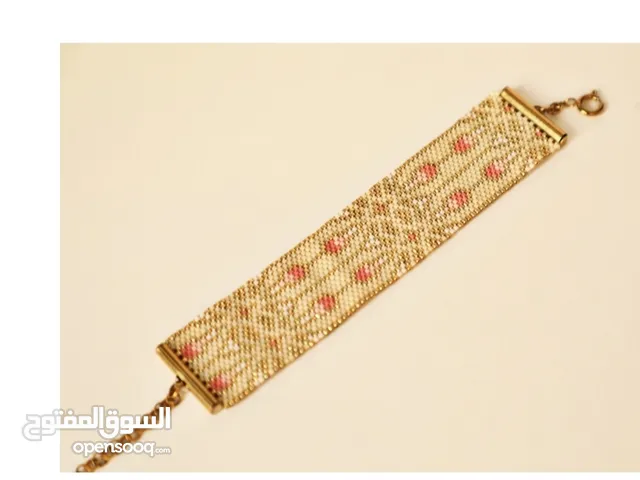 سوار من الخرز المنسوج يدويًا