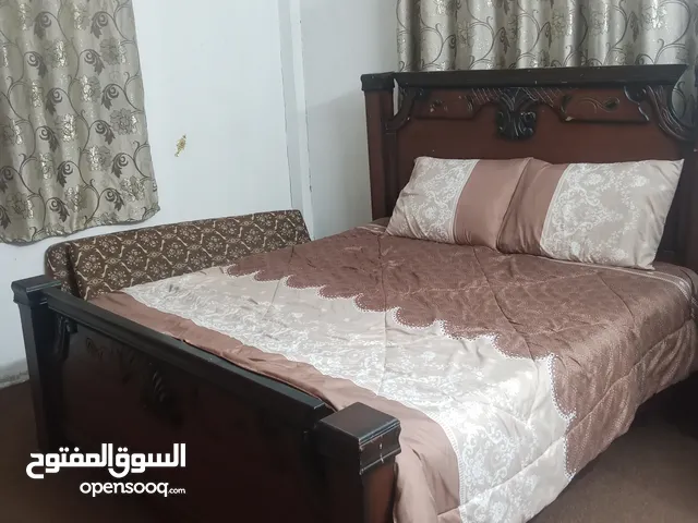 تخت غرفة نوم