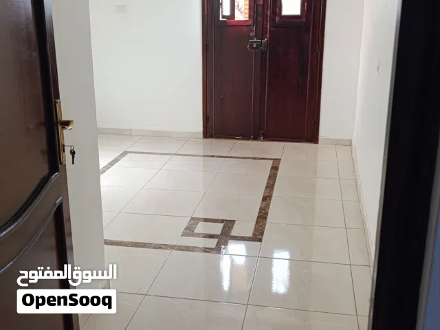 شقةللايجارفي11يونيومنطقةسكنية محترمه